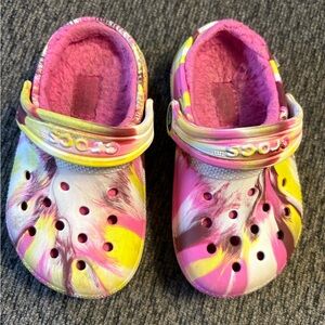 Crocs Kids' Classic Lined Marbled Tie Dye Clogs Child’s Size 8